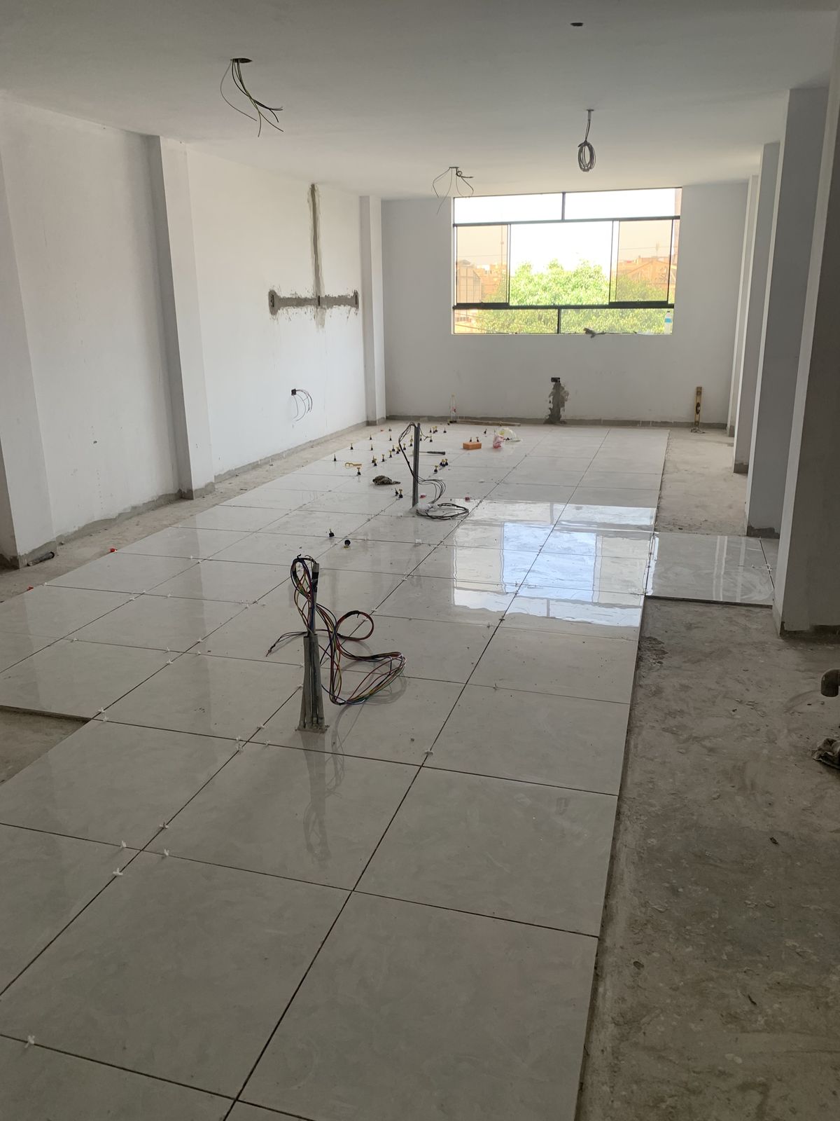 خدمات تركيب البلاط والسيراميك